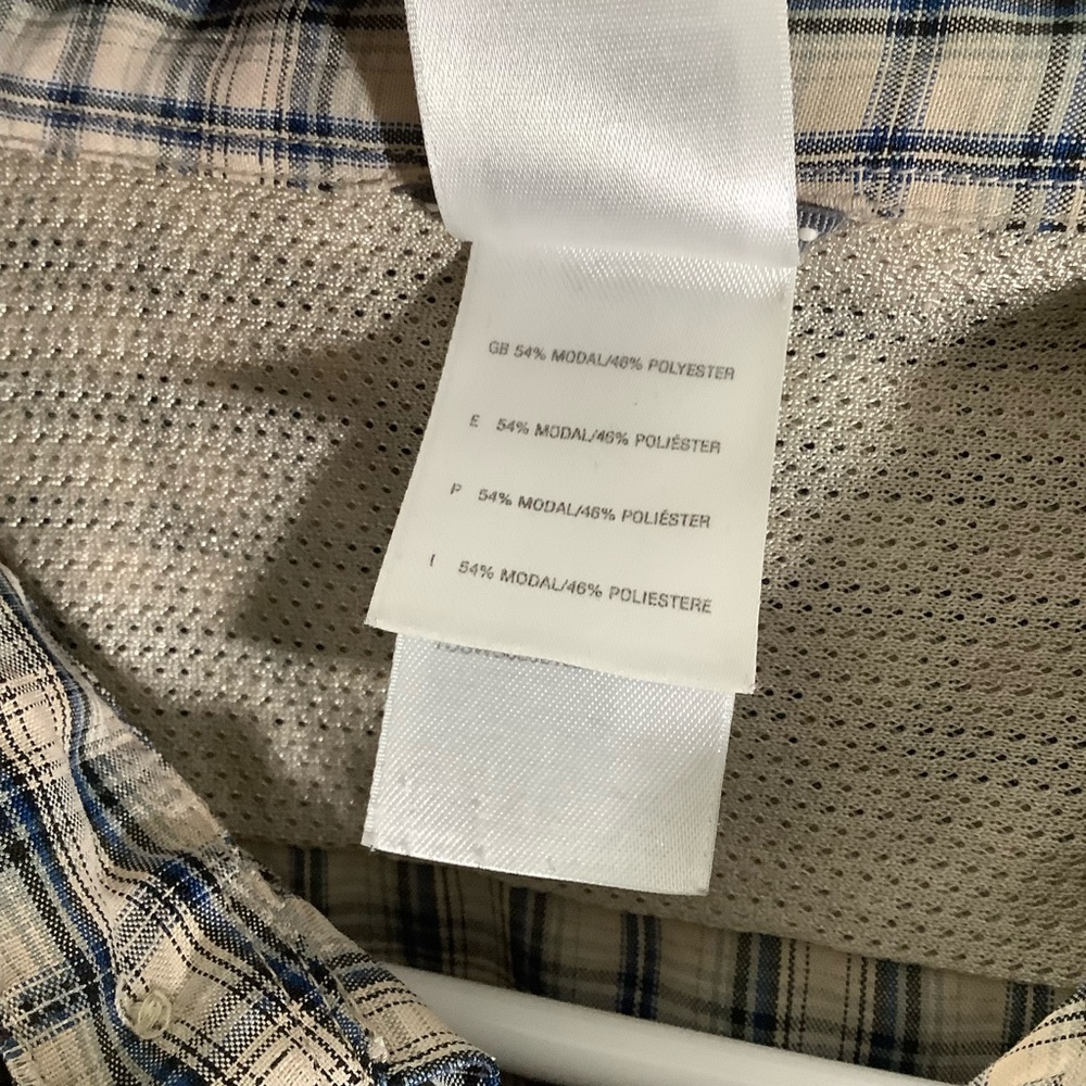The North Face Short Sleeve Plaid Casual Shirts - Picture 5 of 5